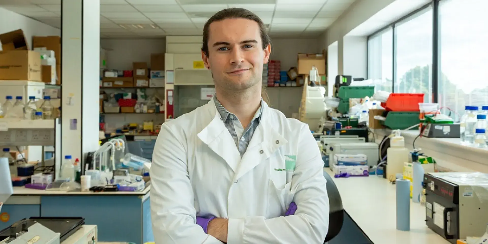 Robb Hollis in a lab