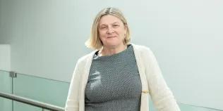 Head shot of Wendy Bickmore