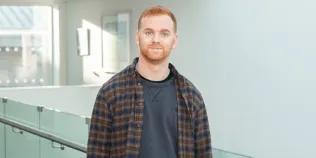 Head shot of Tom Deegan