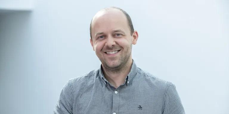 Head shot of Dr Kevin Myant