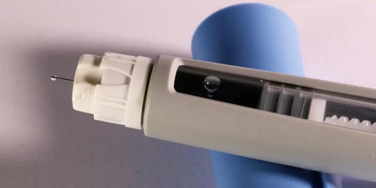 Semaglutide injecting pen