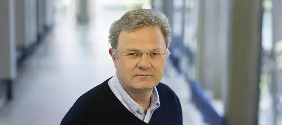 Wolfgang Baumeister 