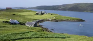Overview of island with cottages