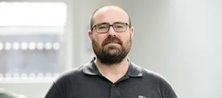 Head shot of Asier Unciti-Broceta