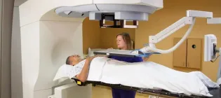 male receiving scan with female medic