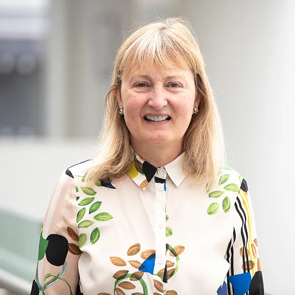 Photo of Dr Helen Harris